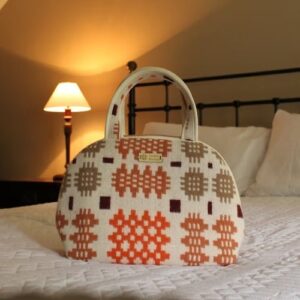 Handled Wash Bag – Heulwen
