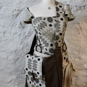 Heritage Caernarfon – 100% British Wool bask and skirt